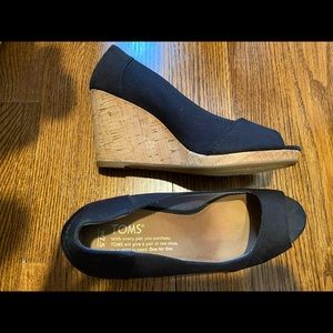 Toms wedge sandals. Like new!